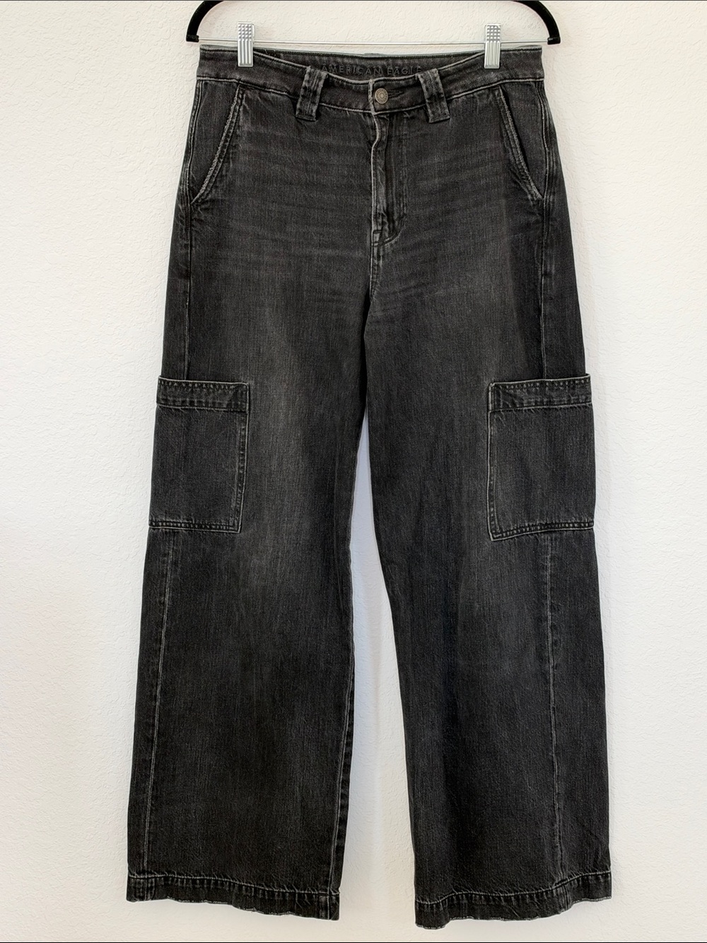 American Eagle Women’s Size 6 Black Cargo Wide Leg Jeans Comfort Stretch
